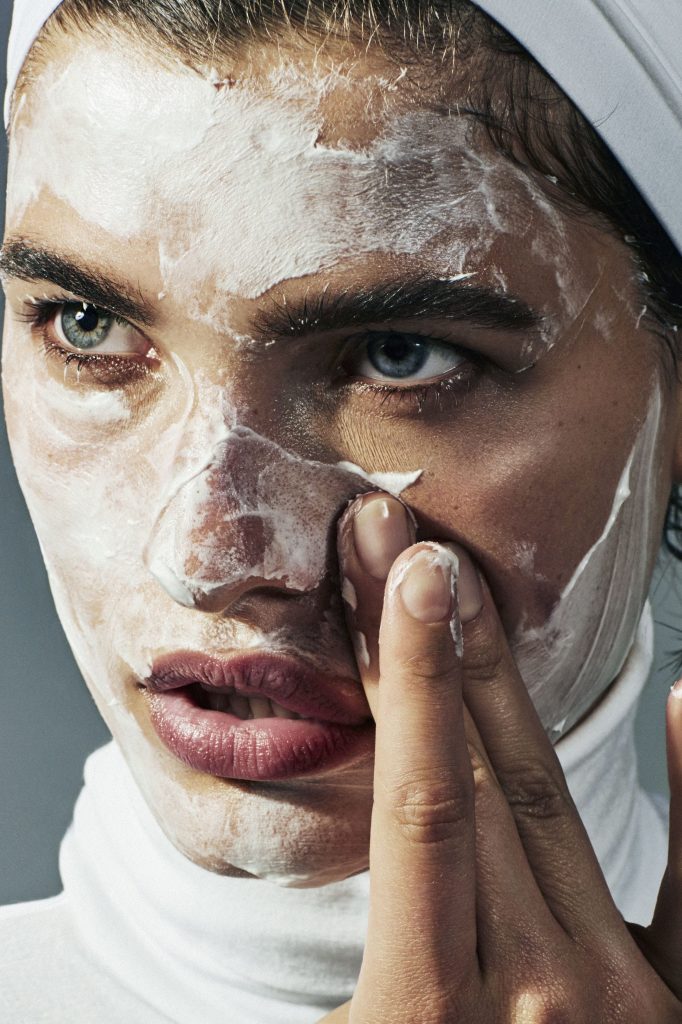 Traitement peeling Dr Guzman Chirurgien Esthétique à Paris 7